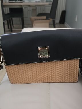 Dooney & Bourke Black and Tan Textured Crossbody Bag